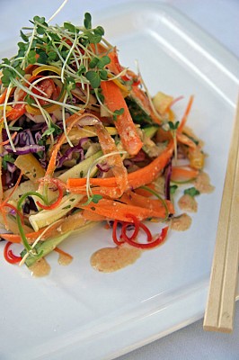 Raw pad thai