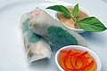 Raw vegetable spring rolls